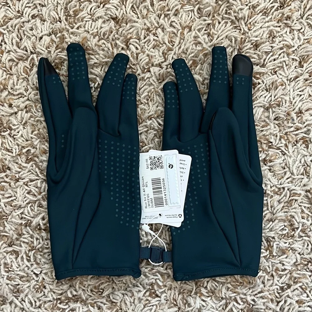 Lululemon Women's Run for It All Gloves 
Tech NWT Size M/L - Picture 3 of 12